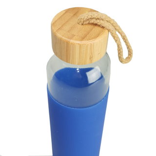 Trinkflasche Glastrinkflasche Wasserflasche mit Silikonmantel und Bambusdeckel, Glas/Silikon/Bambus, auslaufsicher, ca.  6.5 x 22.5 cm, Volumen ca. 0.5 l, blau