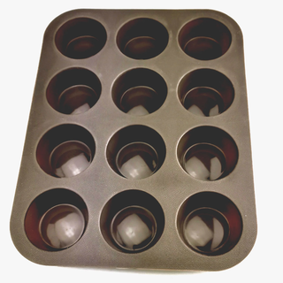 12er Muffinbackform Cupcakeform Muffinform, lebensmittelechtes Silikon, ca. 33 x 25 x 3 cm, braun